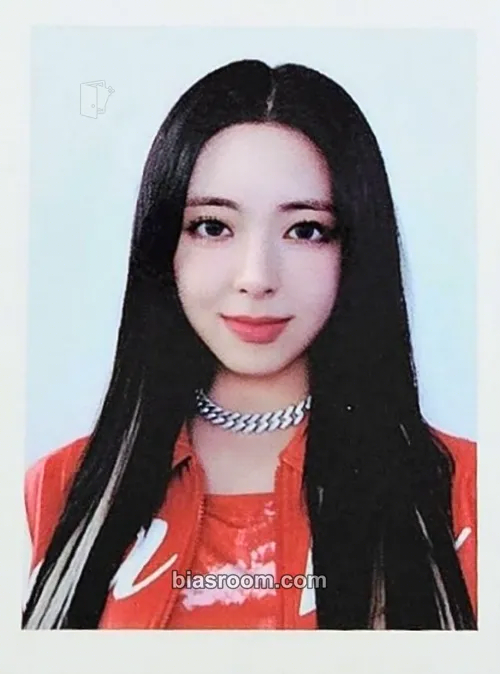 Yuna KILL MY DOUBT Photocard - ITZY - ITZY K-pop photocard