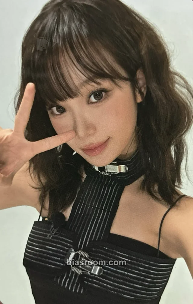LE SSERAFIM - Kim Chaewon - VR Concert: Invitation Event trading card merch