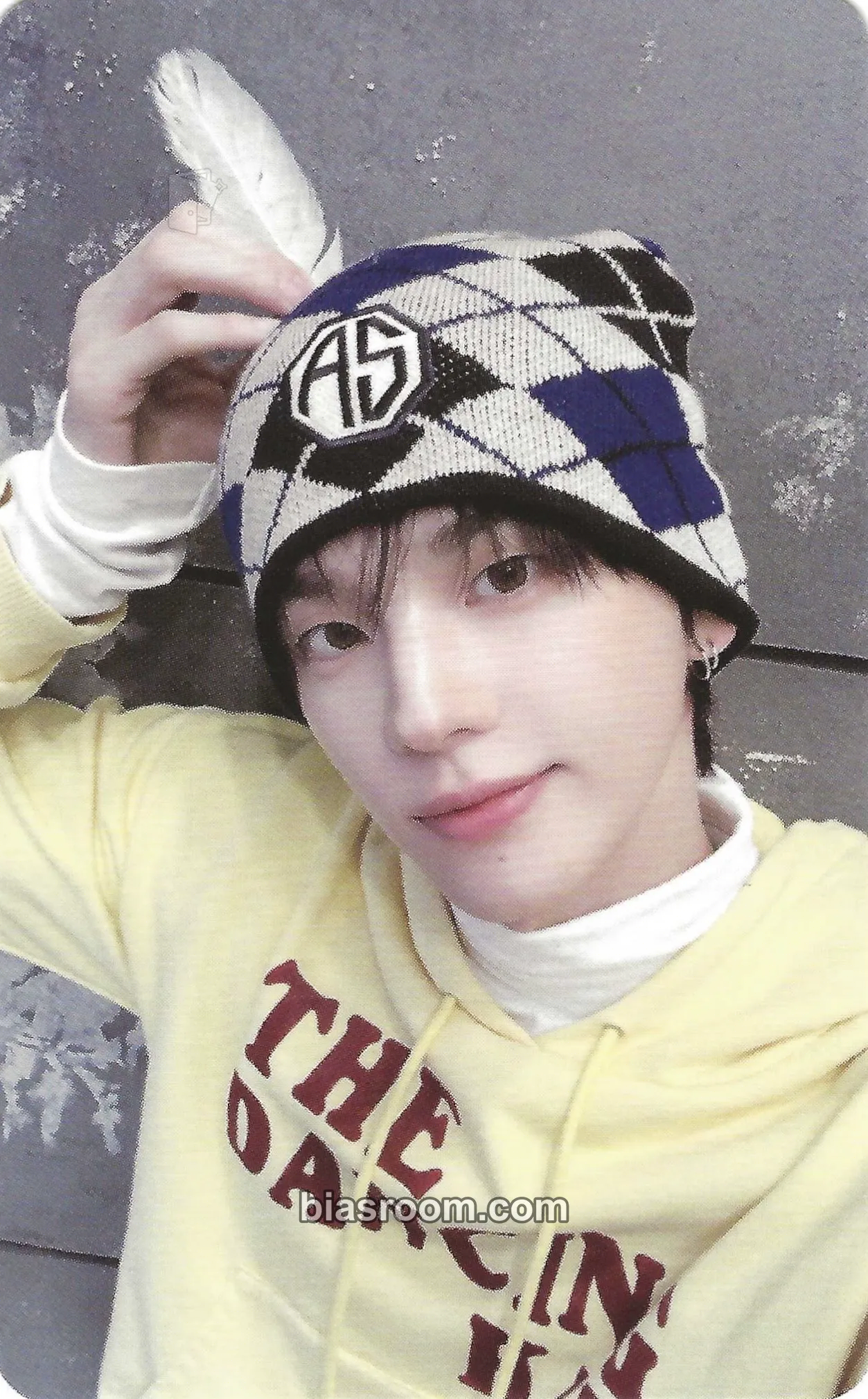 Shinyu play hard Photocard - TWS - TWS K-pop photocard