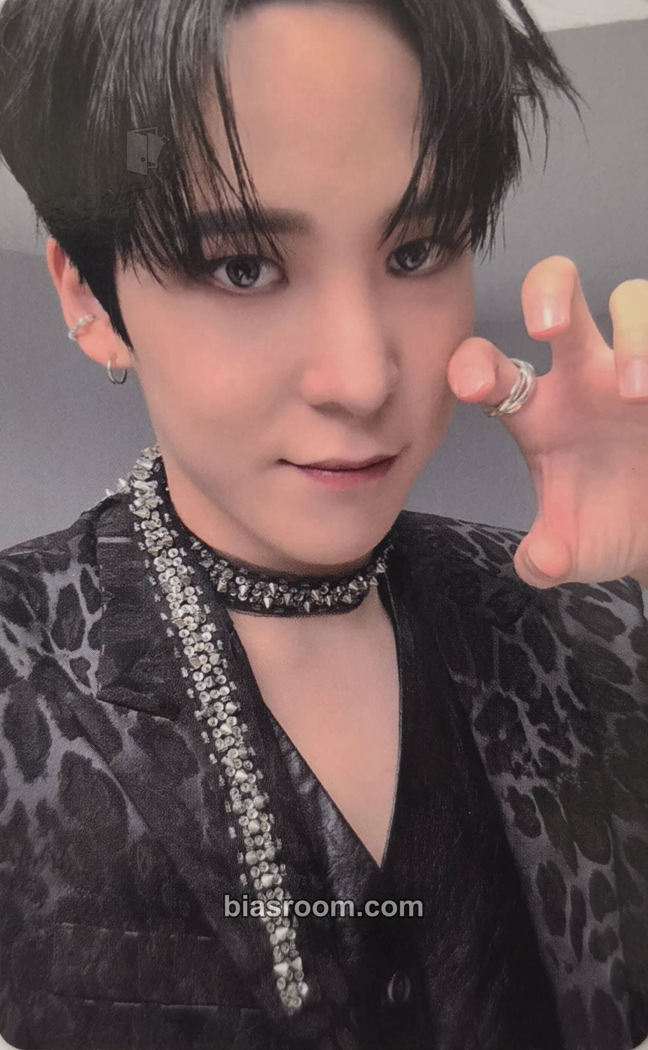 Yunho THE WORLD EP.PARADIGM Photocard - ATEEZ - ATEEZ K-pop photocard