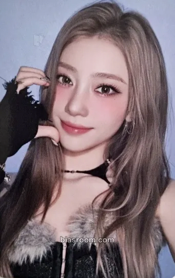 Xiaoting Crack Code Photocard - Kep1er - Kep1er K-pop photocard