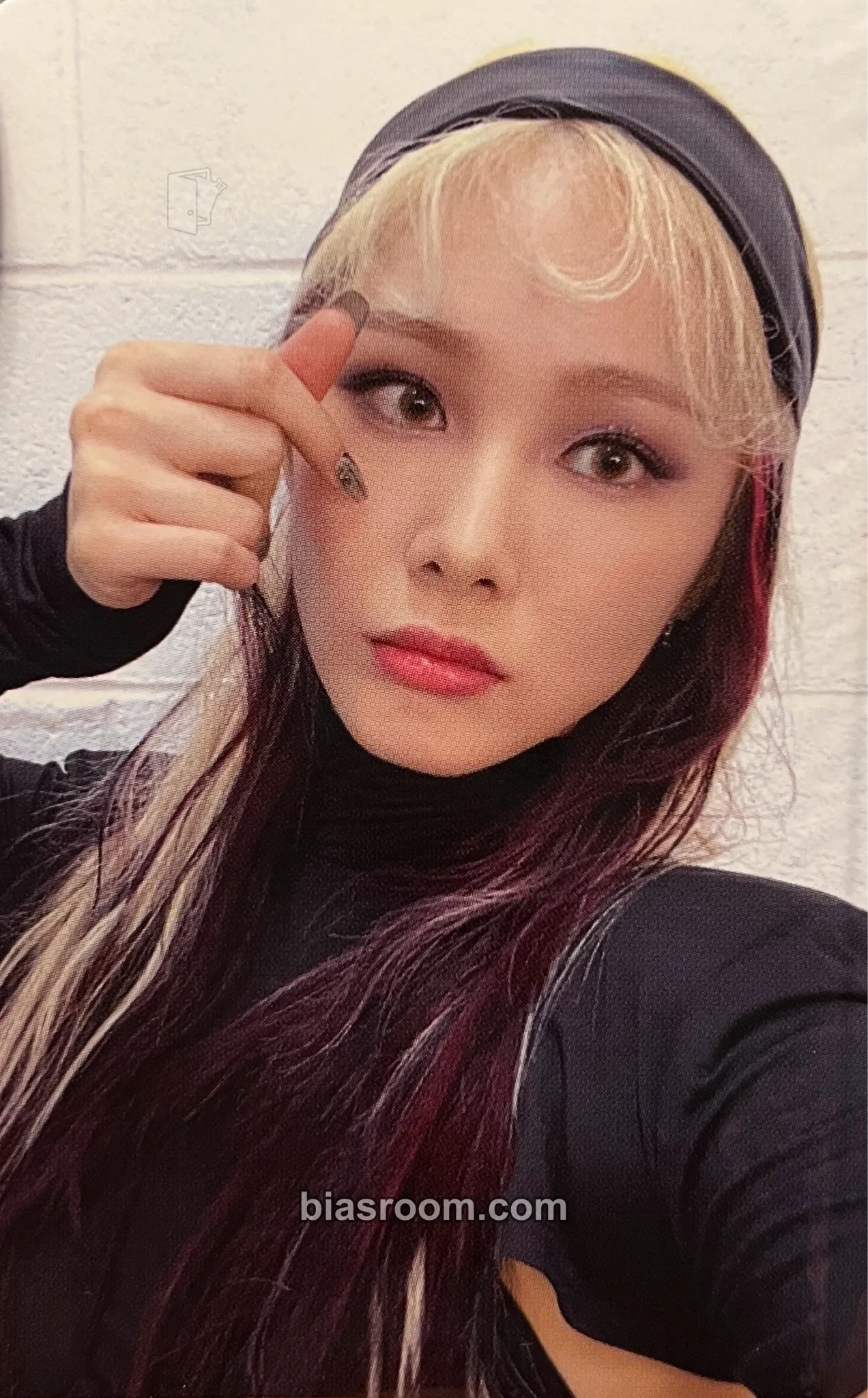 Mia Return of The Girl Photocard - EVERGLOW - EVERGLOW K-pop photocard