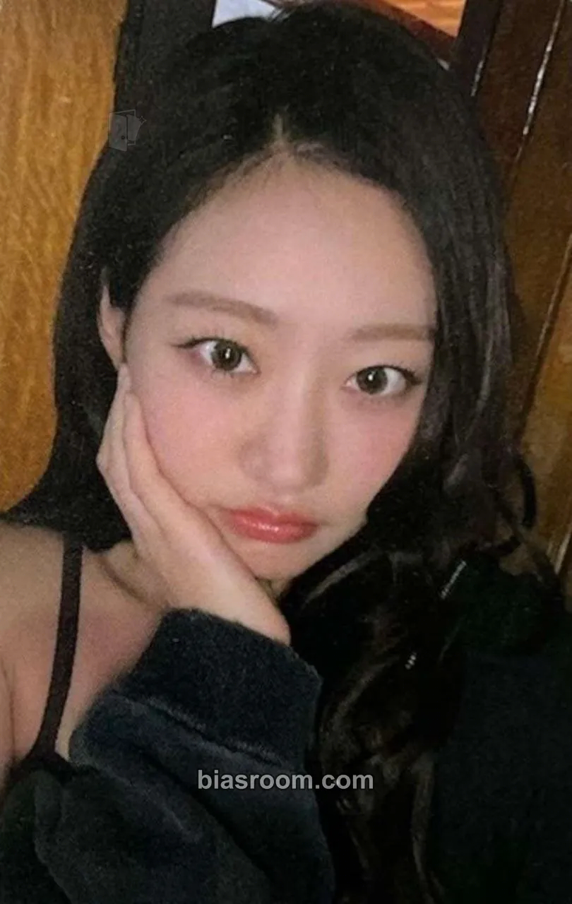 Julie KISS OF LIFE 1st World Tour 'Kiss Road' in Seoul Photocard - KISS OF LIFE - KISS OF LIFE K-pop photocard
