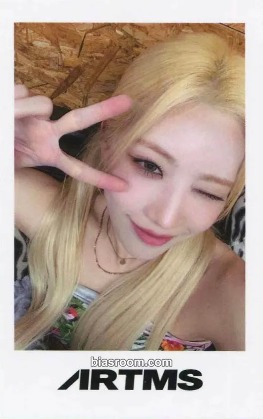 Kim Lip Dall Photocard - ARTMS - ARTMS K-pop photocard