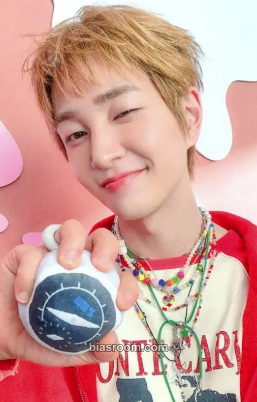 Onew Onew 2nd Album PERCENT Pop-Up Store Photocard - SHINee - SHINee K-pop photocard