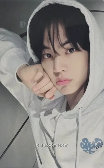 Dohoon play hard Photocard - TWS - TWS K-pop photocard