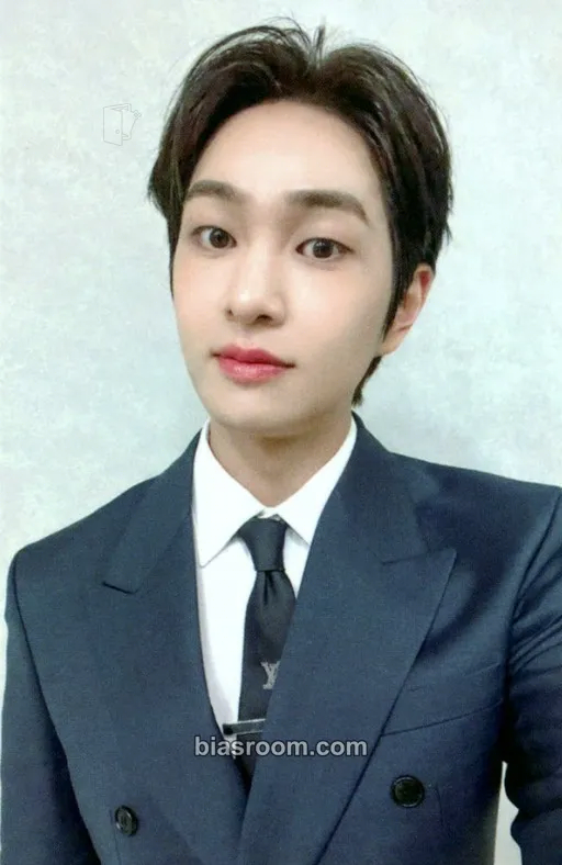 Onew Onew 2nd Album PERCENT Pop-Up Store Photocard - SHINee - SHINee K-pop photocard