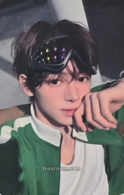 Hanjin play hard Photocard - TWS - TWS K-pop photocard