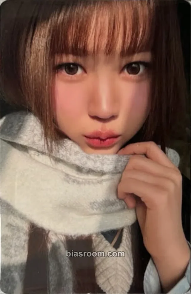 Hearts2Hearts - Ye-on - Hearts2House Event scarf muffler merch photocard