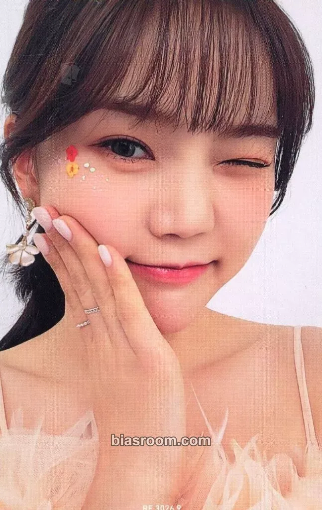 Hyojung OH MY GIRL Best Photocard - OH MY GIRL - OH MY GIRL K-pop photocard