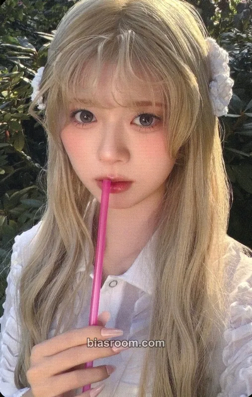 Riku Good Girl But Not For You Photocard - NiziU - NiziU K-pop photocard