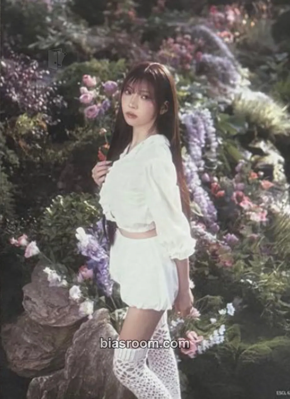 Mayuka Good Girl But Not For You Photocard - NiziU - NiziU K-pop photocard