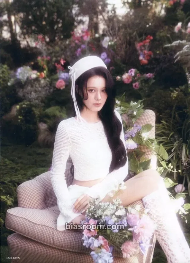 NiziU - Nina - Good Girl But Not For You Album album inclusion postcard limited edition