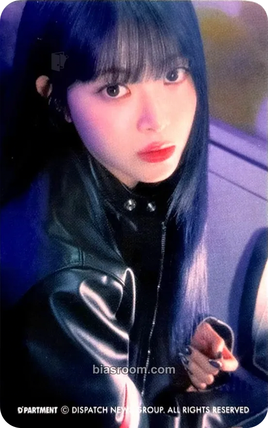 Hong Eunchae D'ICON Issue N°32 Photocard - LE SSERAFIM - LE SSERAFIM K-pop photocard
