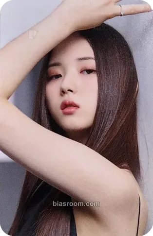 Jiwoo Queendom Puzzle Photocard - tripleS - tripleS K-pop photocard