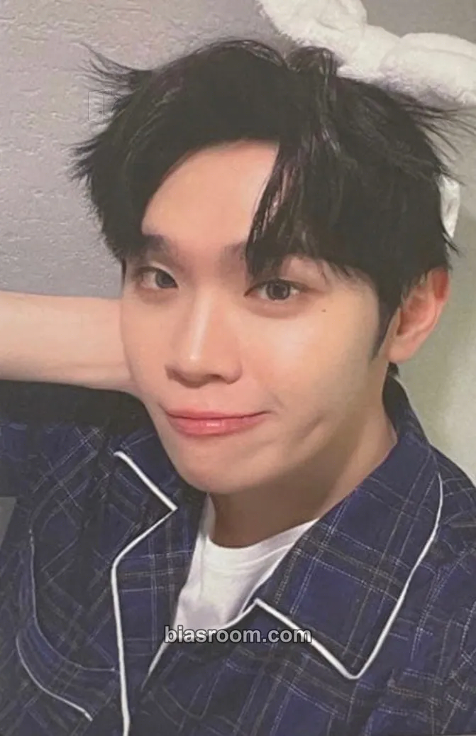 Taerae Blue Paradise Photocard - ZEROBASEONE - ZEROBASEONE K-pop photocard