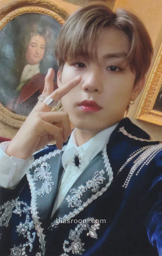 Woojin SALUTE Photocard - AB6IX - AB6IX K-pop photocard