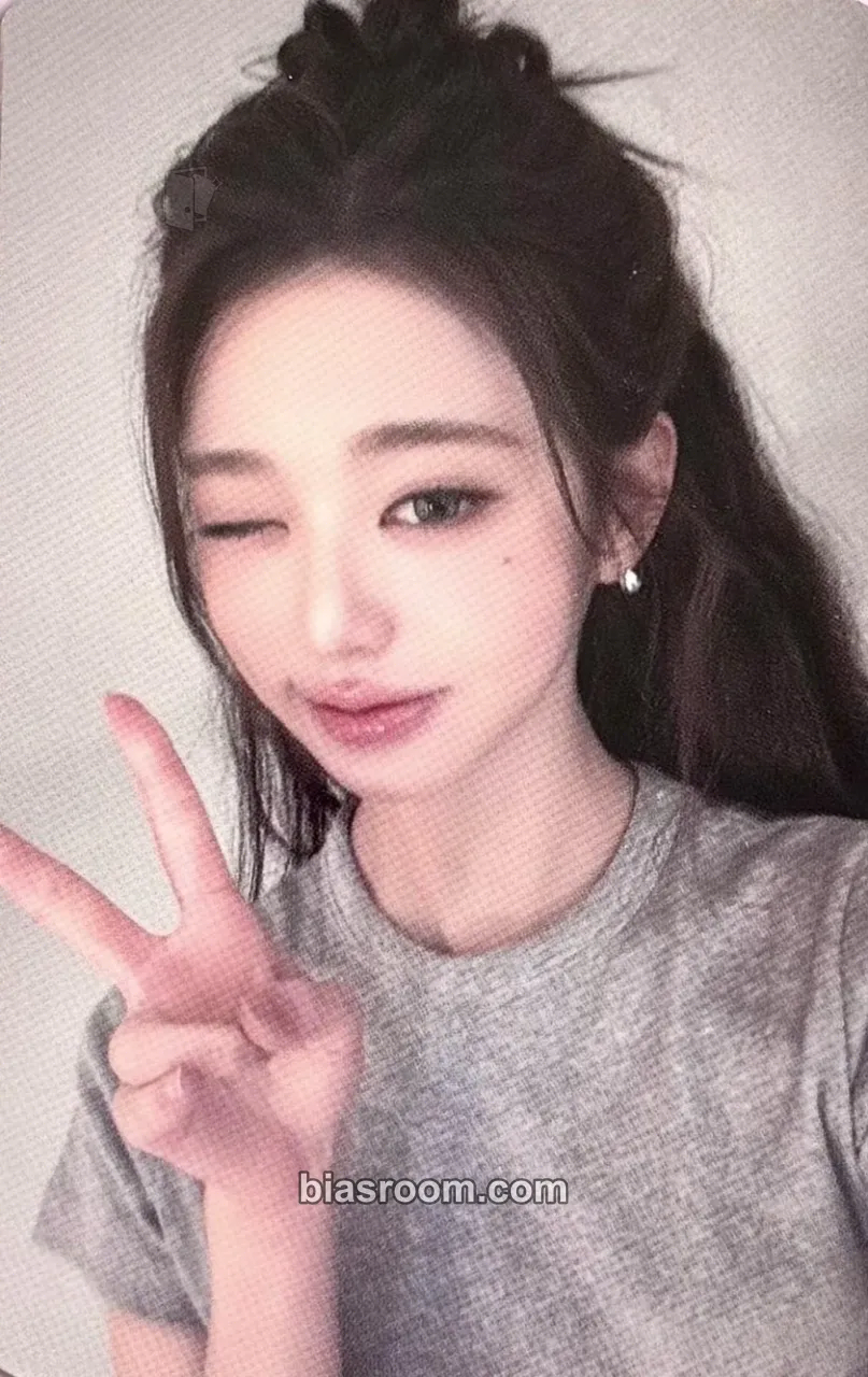 Wonyoung Wonyoung x AMUSE Photocard - IVE - IVE K-pop photocard