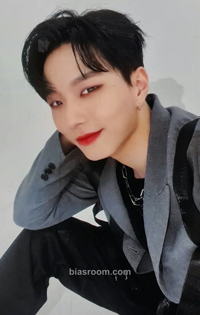 BLACK LEVEL - Taeyoung - NEW-START Album album photocard