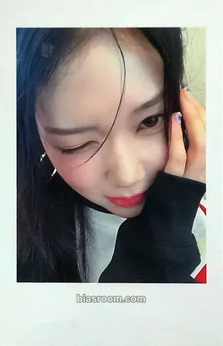 Yubin Performante Photocard - tripleS - tripleS K-pop photocard