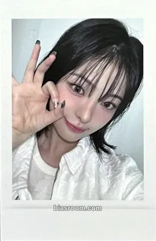 Lynn Performante Photocard - tripleS - tripleS K-pop photocard