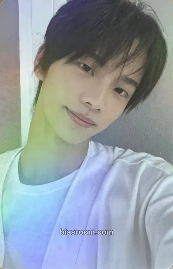 Shinyu Sparkling Blue Photocard - TWS - TWS K-pop photocard