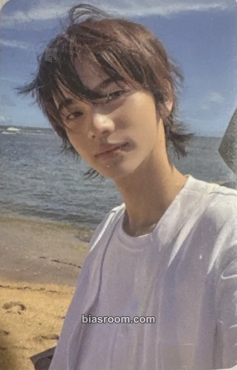 Shinyu Sparkling Blue Photocard - TWS - TWS K-pop photocard