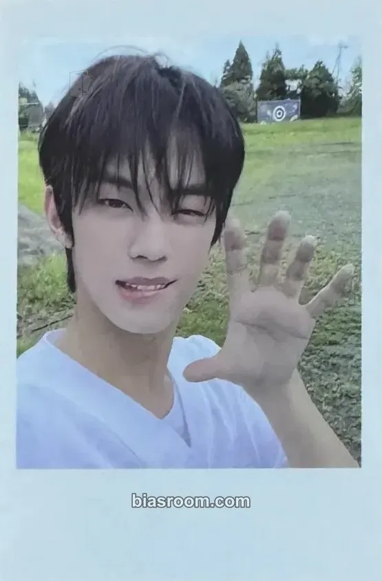 Dohoon Sparkling Blue Photocard - TWS - TWS K-pop photocard