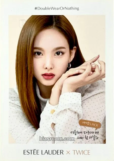 Nayeon TWICE x Estée Lauder Photocard - TWICE - TWICE K-pop photocard