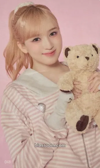 Suzu 2025 1ST ARENA LIVE TOUR <THIS IS ME:I> Photocard - ME:I - ME:I K-pop photocard