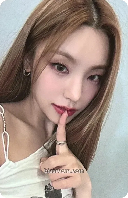 Yeji KILL MY DOUBT Photocard - ITZY - ITZY K-pop photocard