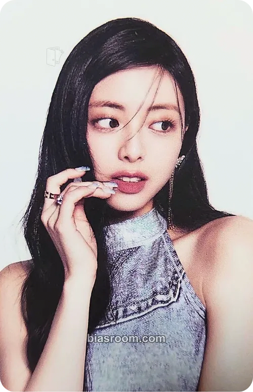 Yuna KILL MY DOUBT Photocard - ITZY - ITZY K-pop photocard