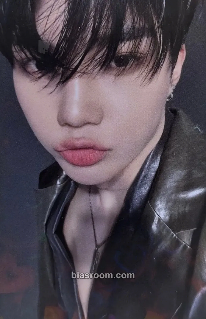 Gunwook Blue Paradise Photocard - ZEROBASEONE - ZEROBASEONE K-pop photocard