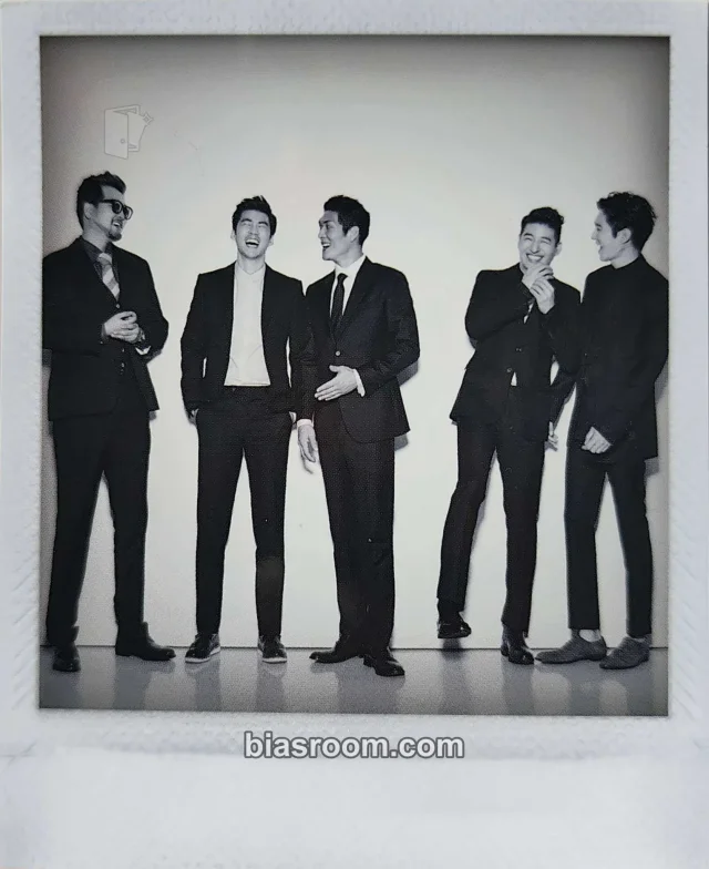 g.o.d - Chapter 8 Album album inclusion polaroid