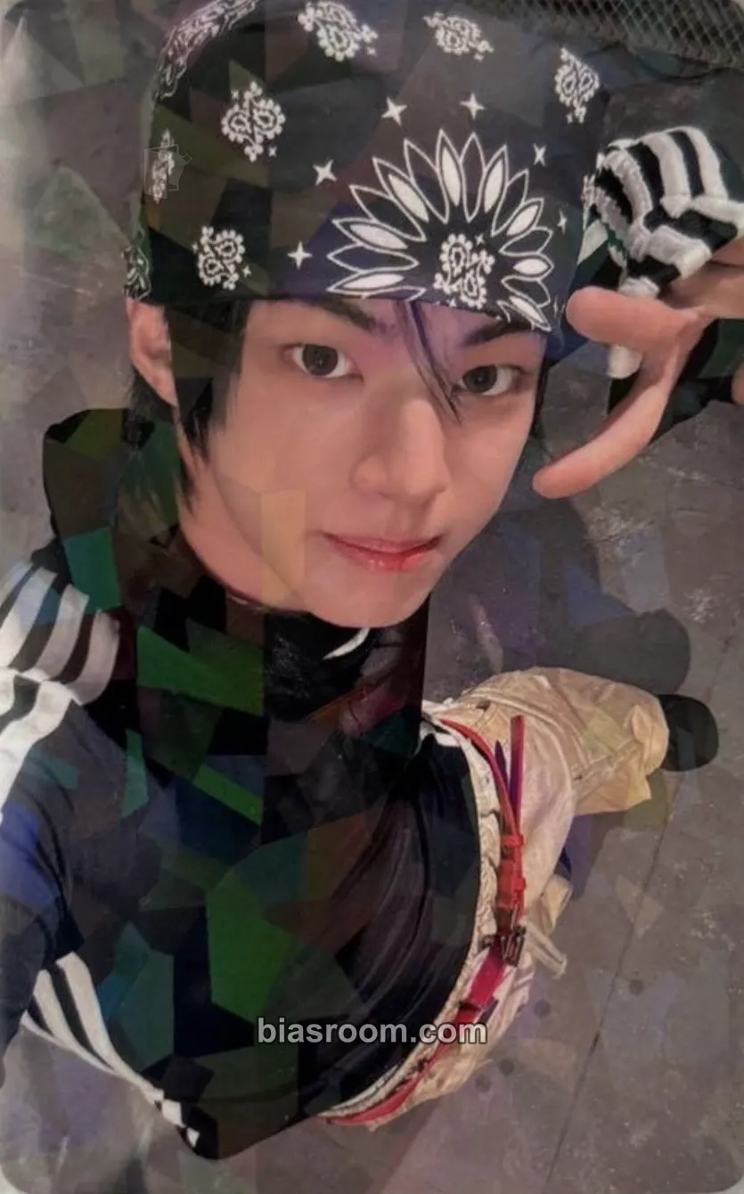 Dohoon play hard Photocard - TWS - TWS K-pop photocard