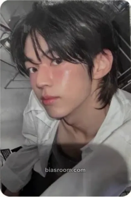 Dohoon play hard Photocard - TWS - TWS K-pop photocard