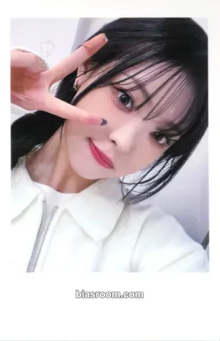 Lynn Performante Photocard - tripleS - tripleS K-pop photocard