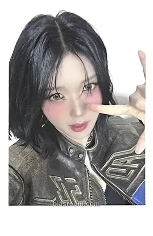 Yubin Performante Photocard - tripleS - tripleS K-pop photocard