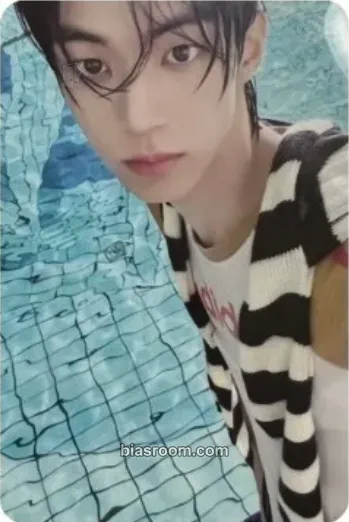 Dohoon play hard Photocard - TWS - TWS K-pop photocard