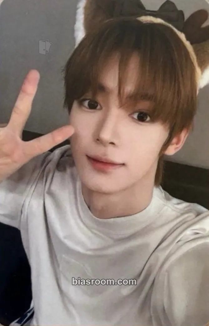 Hanjin play hard Photocard - TWS - TWS K-pop photocard