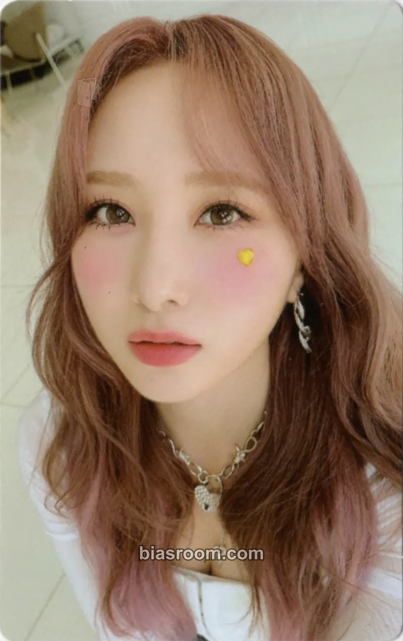 Juri Flash Photocard - Rocket Punch - Rocket Punch K-pop photocard