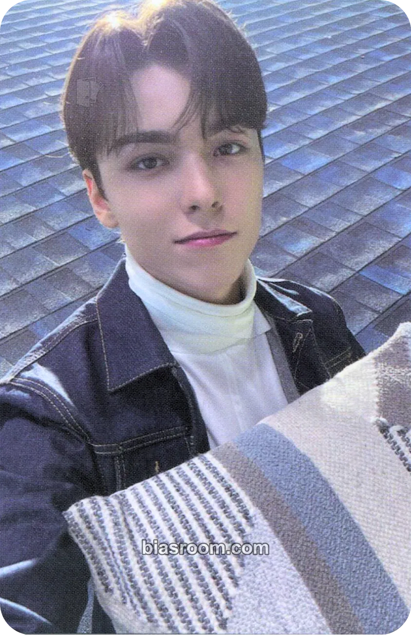 Vernon Attacca Photocard - SEVENTEEN - SEVENTEEN K-pop photocard