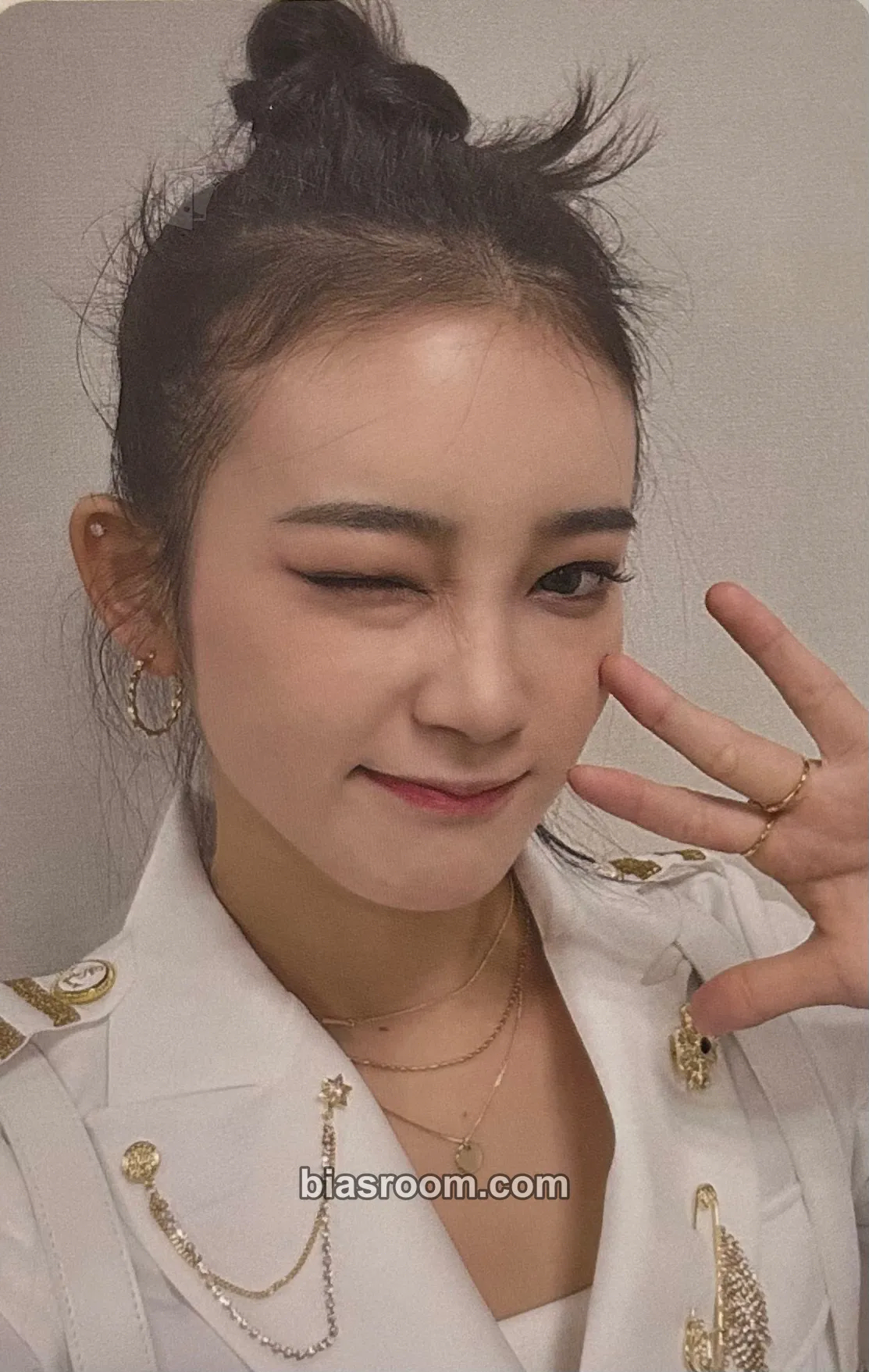 Miu PRODUCE 101 JAPAN: THE GIRLS Photocard - ME:I - ME:I K-pop photocard