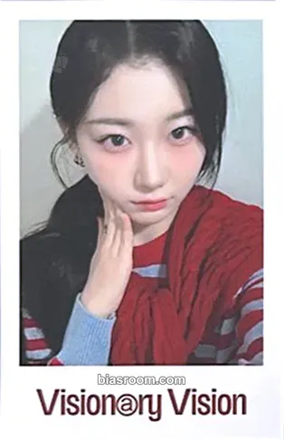 Kaede Performante Photocard - tripleS - tripleS K-pop photocard