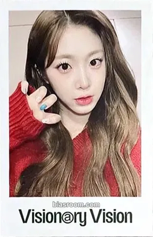 Nien Performante Photocard - tripleS - tripleS K-pop photocard