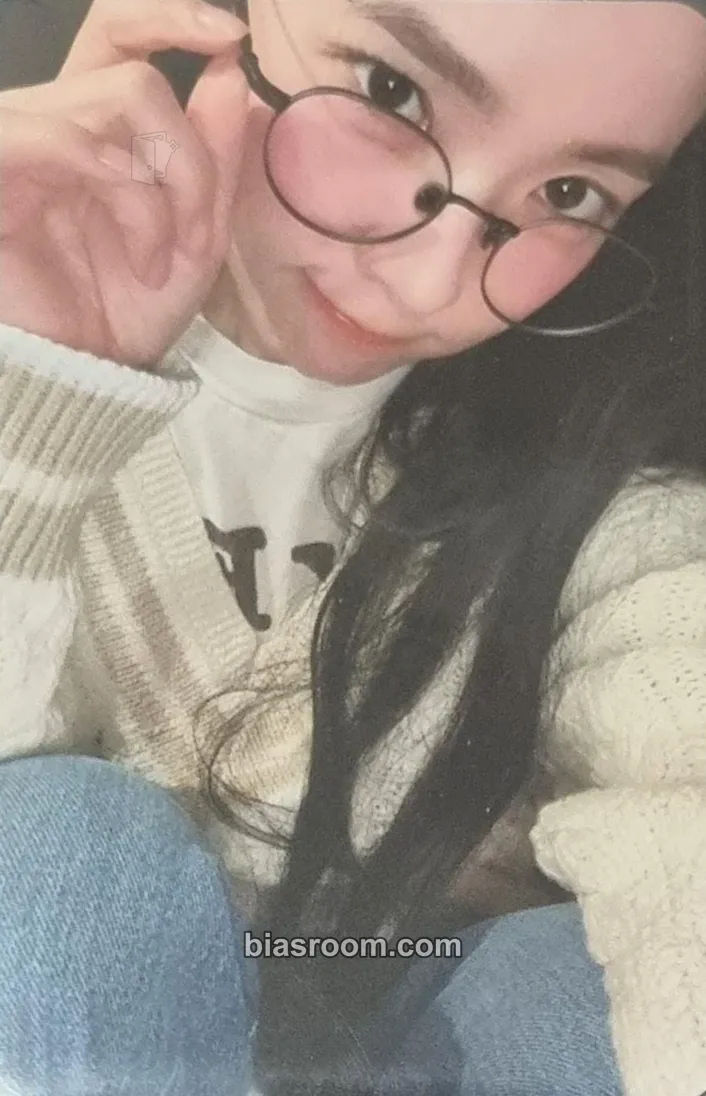 Irene 1 Page of IRENE Photocard - Red Velvet - Red Velvet K-pop photocard
