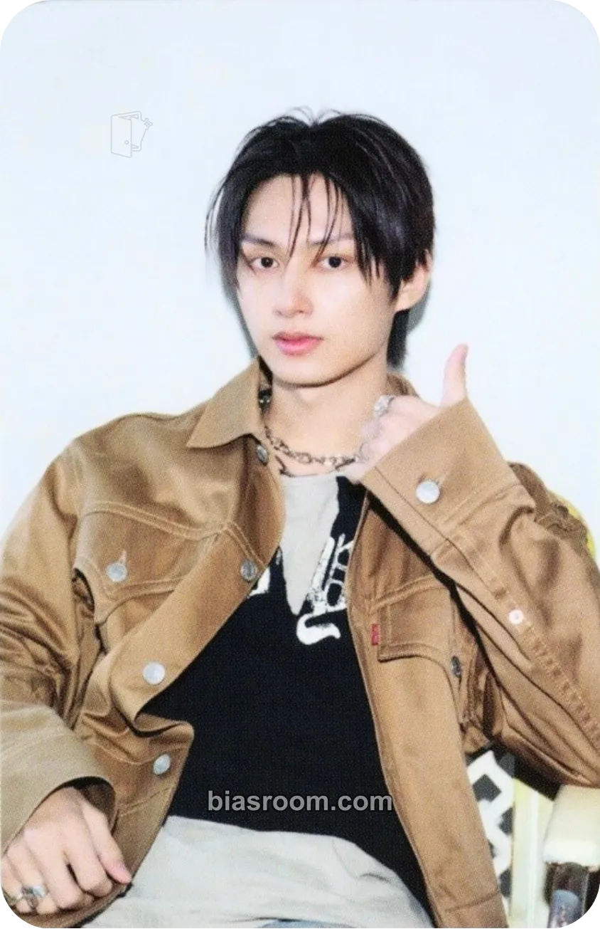 Jun HAPPY BURSTDAY Photocard - SEVENTEEN - SEVENTEEN K-pop photocard