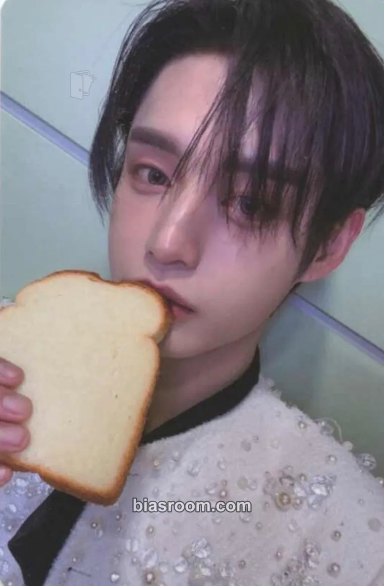 Jiwoong Blue Paradise Photocard - ZEROBASEONE - ZEROBASEONE K-pop photocard