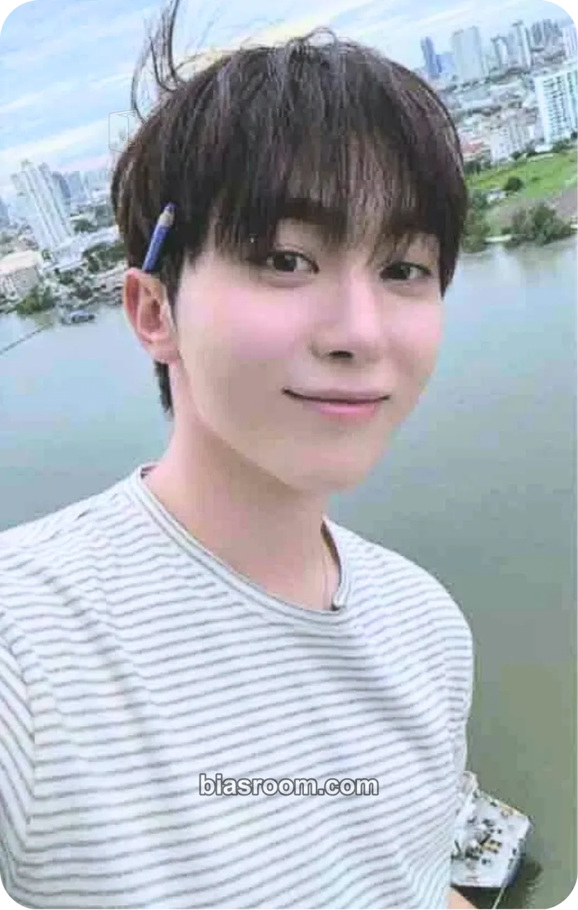 Seungkwan Spill the Feels Photocard - SEVENTEEN - SEVENTEEN K-pop photocard