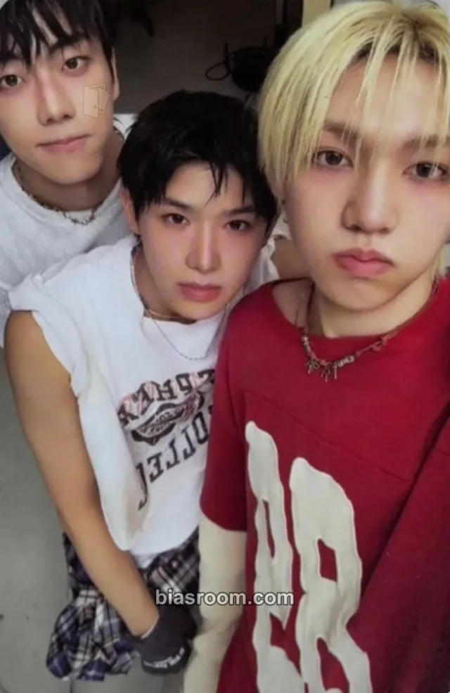 MODYSSEY - Yichen  & Rowan & LynnLynn - 1. Got Hooked: An Addictive Symphony Album unit photocard unit album